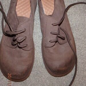Heavy sole brown leather oxford are way cute!